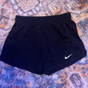 Size kids XL nike shorts